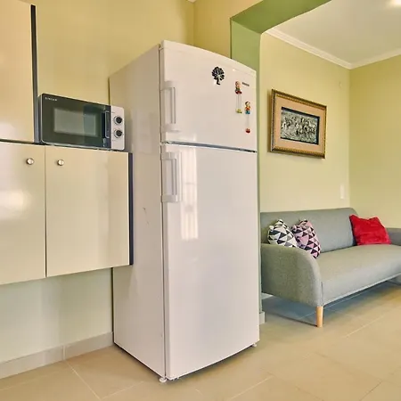 Mika's Valley View House *