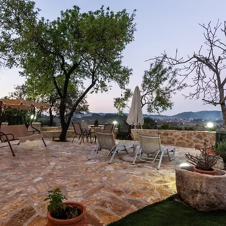 Holiday home Mika's Valley View House *