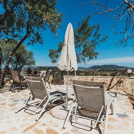 Holiday home Mika's Valley View House